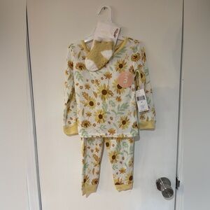 NWT Jessica Simpson toddler girls pajamas with socks